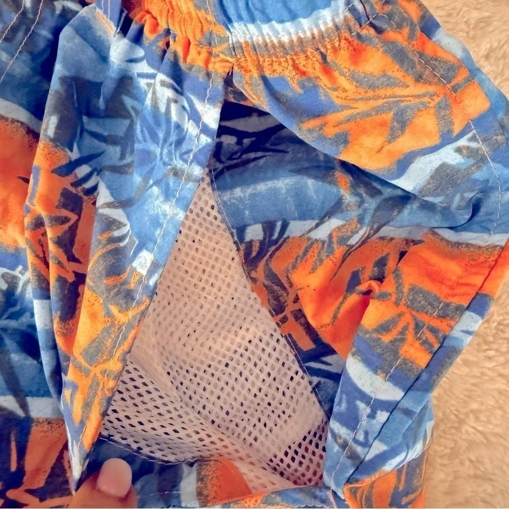 NWT Columbia men’s size small swim trunks